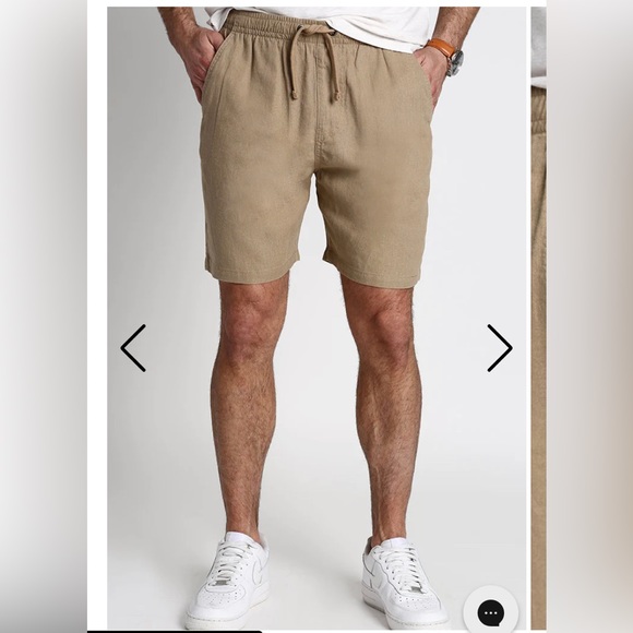 Pull on dock shorts. - Picture 5 of 6